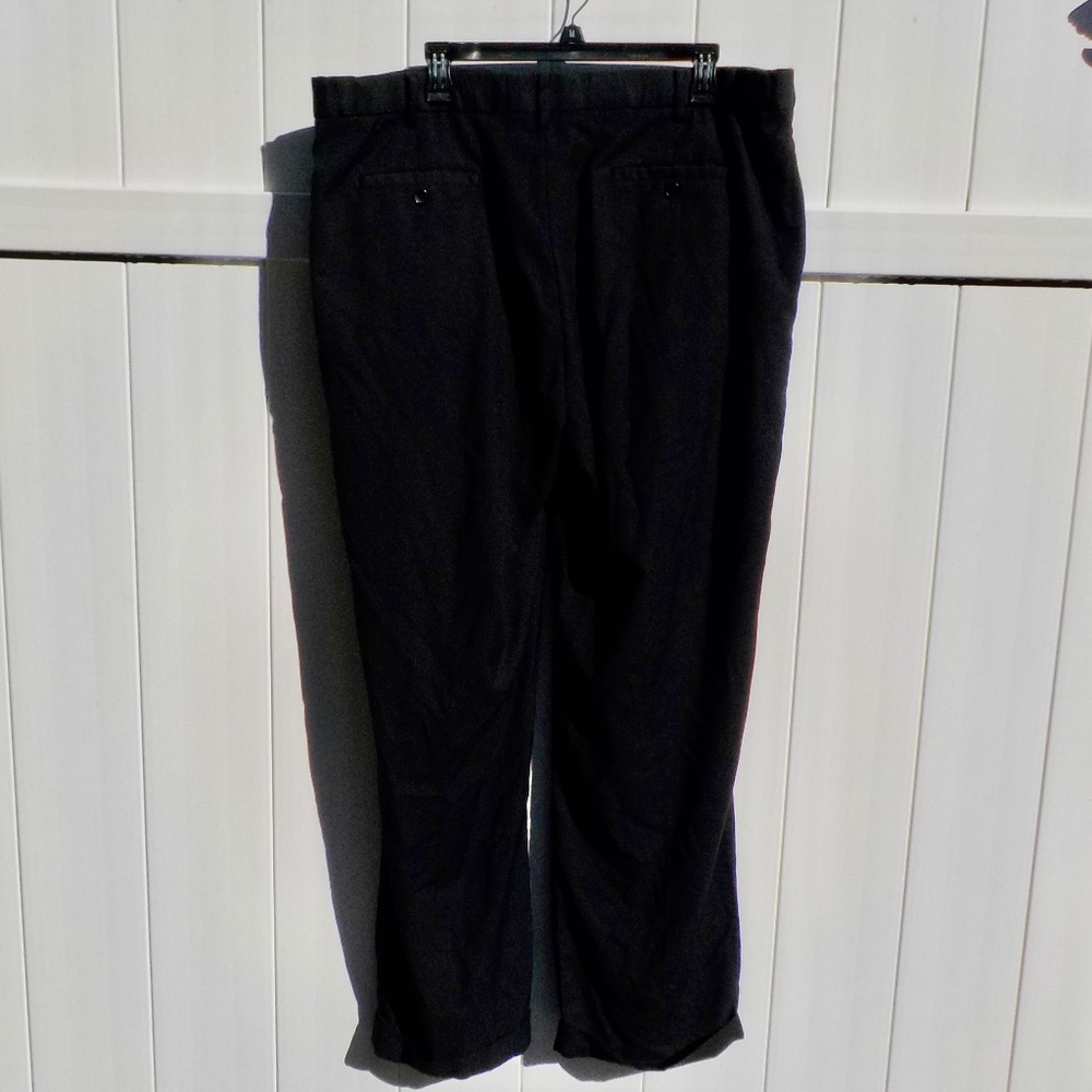 Van Heusen Men's Black Dress Pant - 40x32